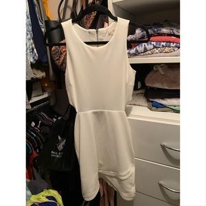 White cut-out dress🤍